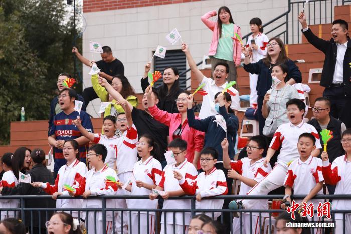 北京校园足球主题月启动 覆盖全市中小学至特殊