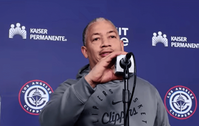 快船主帅泰伦-卢称季后赛战术为外语引热议