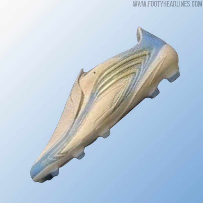 梅西战靴谍照曝光 2026世界杯最后的探戈战靴揭秘