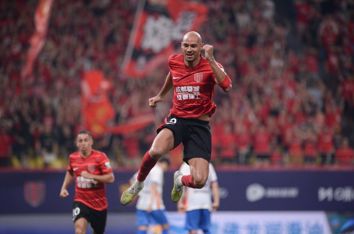 费利佩生日当天复出3分钟双响助蓉城大胜西海岸