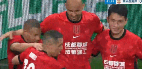 费利佩生日当天复出3分钟双响助蓉城大胜西海岸