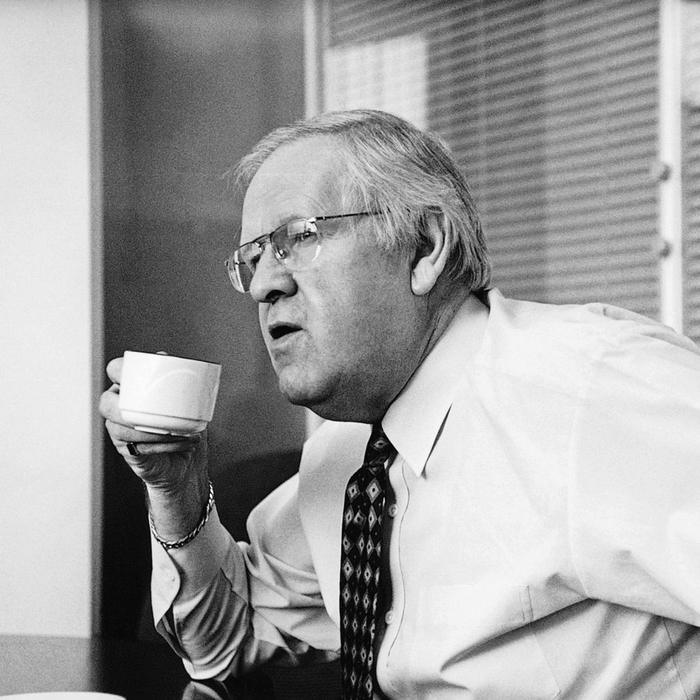 切尔西前总经理科林-哈钦森逝世享年86岁