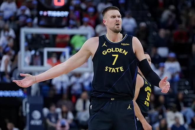 快船力克勇士终结两连败 波尔津吉斯状态低迷难