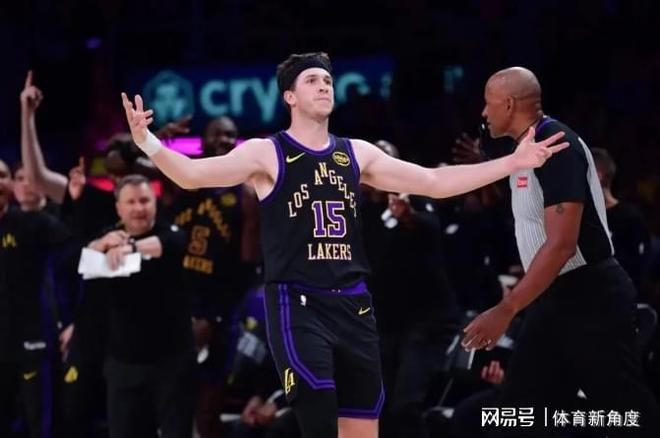 湖人双核伤退季后赛前景堪忧