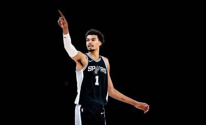 雷霆锁定西部第一 马刺马刺领跑西部争夺战